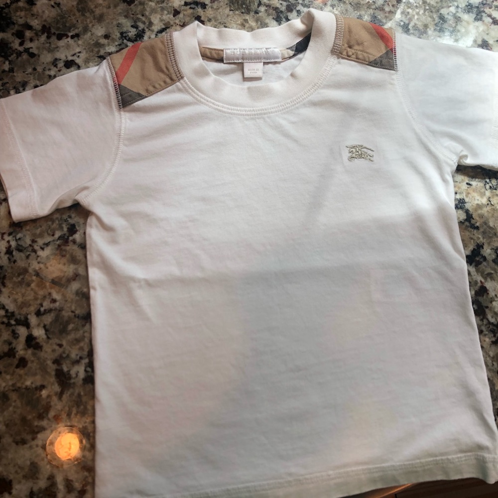 Authentic Burberry 3t Nova check T-shirt